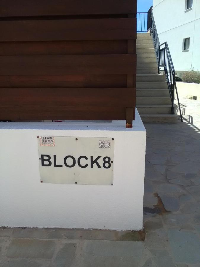 Apartment In Kato Pafos & 10 Min To Venus Beach Kültér fotó