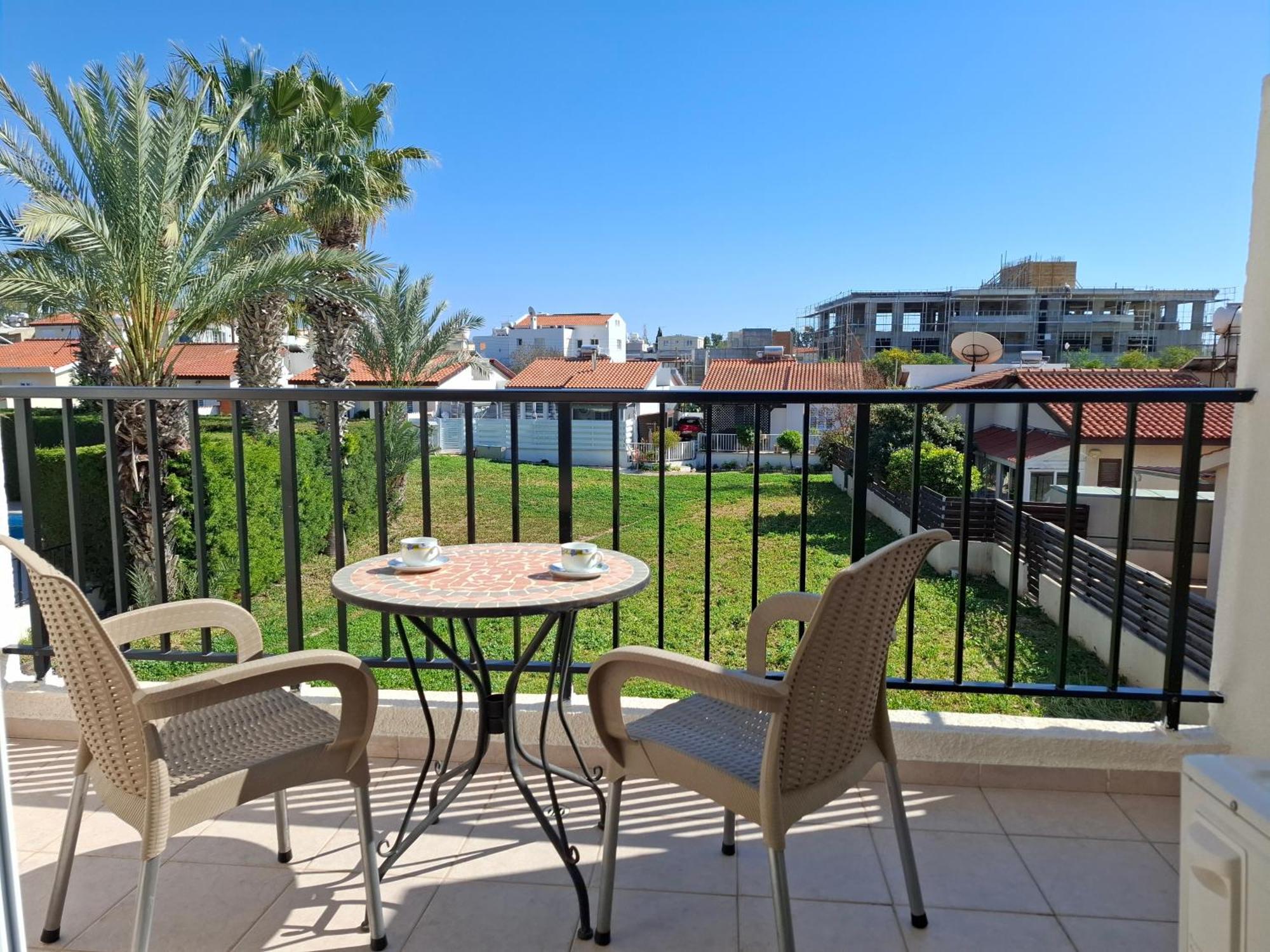 Apartment In Kato Pafos & 10 Min To Venus Beach Kültér fotó